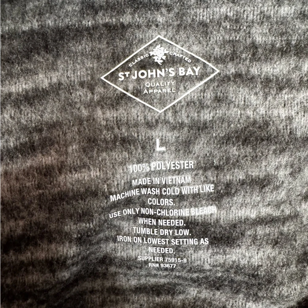 St. John's Bay Charcoal Heather Fleece‎ Quarter Zip Pullover